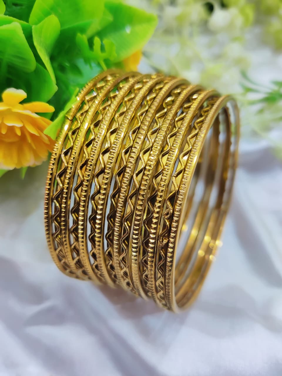 Elegant Silver Finish Textured Bangle Stack